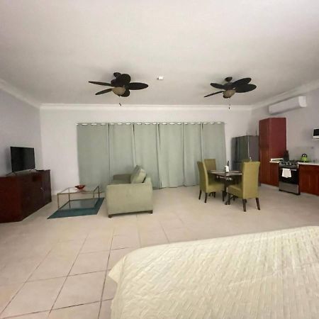Sandpiper Beach Apartments Palm Beach Exterior foto