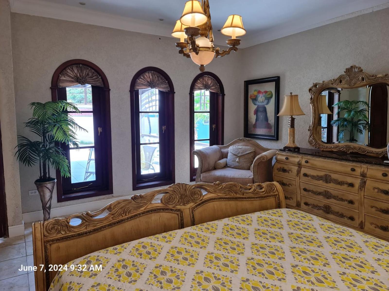 Sandpiper Beach Apartments Palm Beach Exterior foto